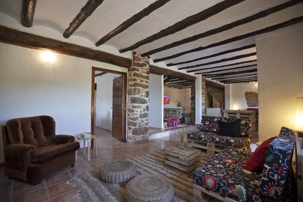 Mas De Leon Guest House Cortes de Arenoso Exterior photo